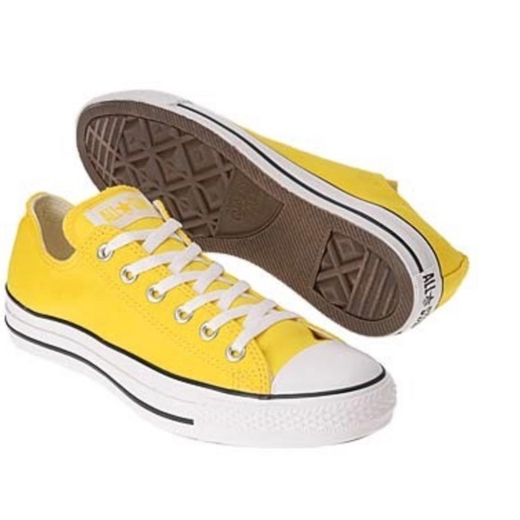 Converse Shoes - RARE yellow label low top converse sneakers